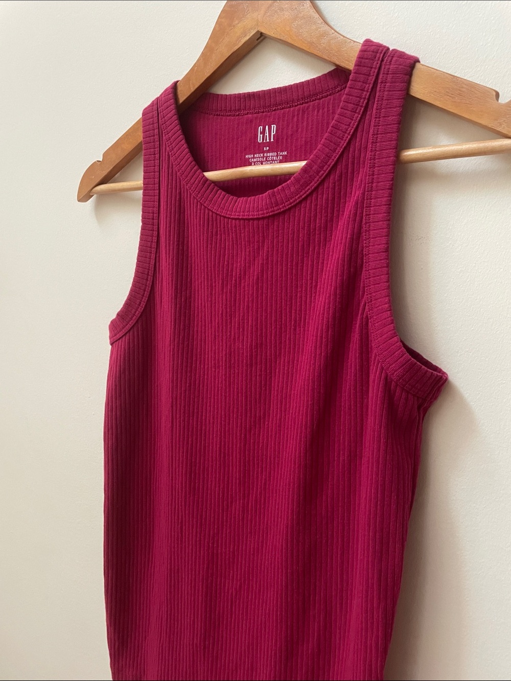 GAP High Neck Ribbed Tank Top - Very Berry - Picture 4 of 7